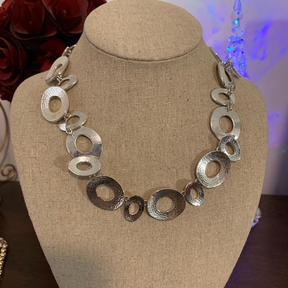 Liz Clairborne Silvertone Circle Link Necklace - image 1